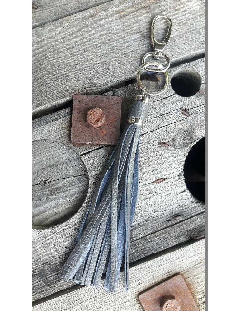 Schlüsselanhänger Anhänger grau grey Echtes Leder Trotteln Tasseln