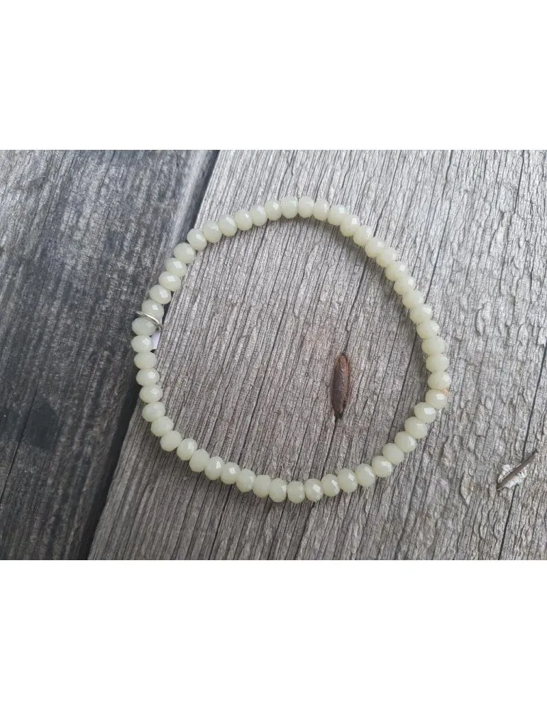 Bijoux Armband Kristallarmband Perlen helles lindgrün klein Glitzer Schimmer elastisch