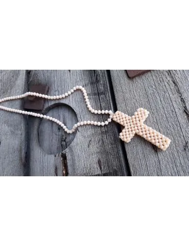 Modeschmuck Kette Halskette lang hellbeige Kristallperlen Kreuz Kunststoff Metall 1055