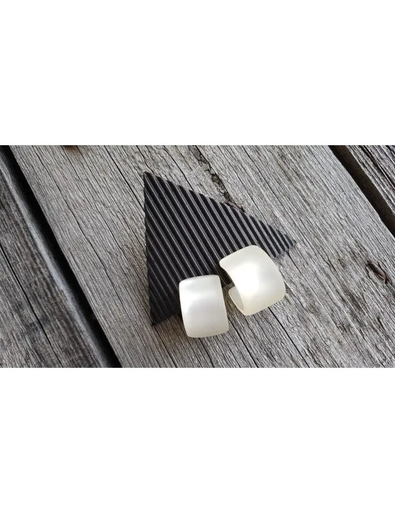 Breite Damen Modeschmuck Kreole Ohrstecker creme Kunststoff Metall 6431110