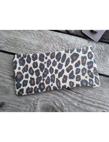 Beige, schwarz, camelfarbenes Brillenetui aus Nubukleder mit Leo Muster