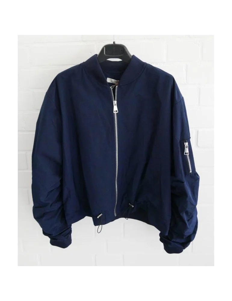 Dunkelblauer Blouson – Sportlich & modern Dunkelblauer Blouson – Sportlich & modern