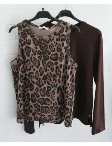 Kombination Braunes Langarm Shirt und Top mit Leoprint