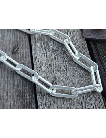 Gliederkette matt silberfarben – elegantes Design