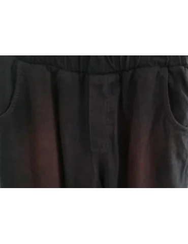 Nachaufnahme Hose braun schwarz verwaschen im Bundbereich