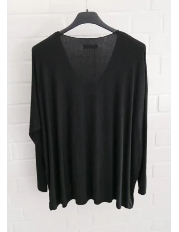 Rückansicht Schwarzes Longsleeve in Oversize mit V-Ausschnitt