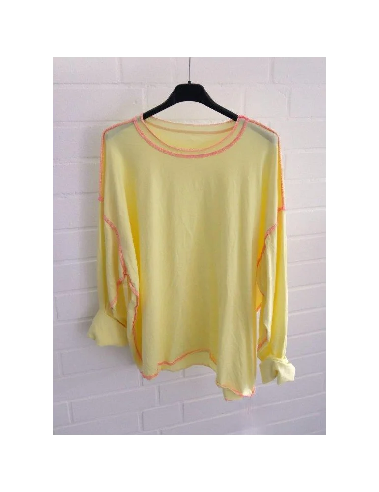 Damen Oversize Longshirt in Gelb mit pinken Ziernähten im Inside-out Look