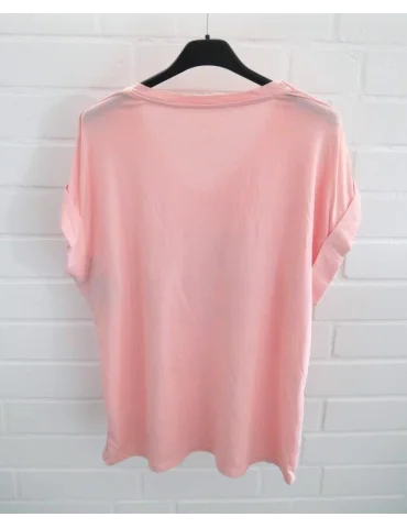 Rückansicht Apricotfarbenes Damen T-Shirt mit pinkem „SMILE A LOT“ Print, V-Ausschnitt und Krempelärmeln