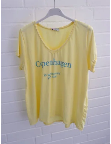 Gelbes Damen T-Shirt mit weißem „Copenhagen“ Schriftzug und V-Ausschnitt