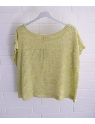 Rückansicht Gelber Strick Pullunder mit Rundhalsausschnitt in kastiger Form