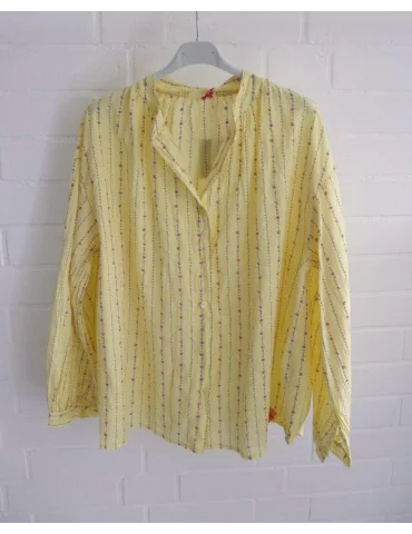 Gelbe langarm Bluse mit Blumenranke und Knopfleiste