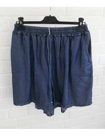 Kurze Lyocell Hose in der Farbe Jeans dunkel mit seitlichen Eingrifftaschen und Kordel im Gummibund