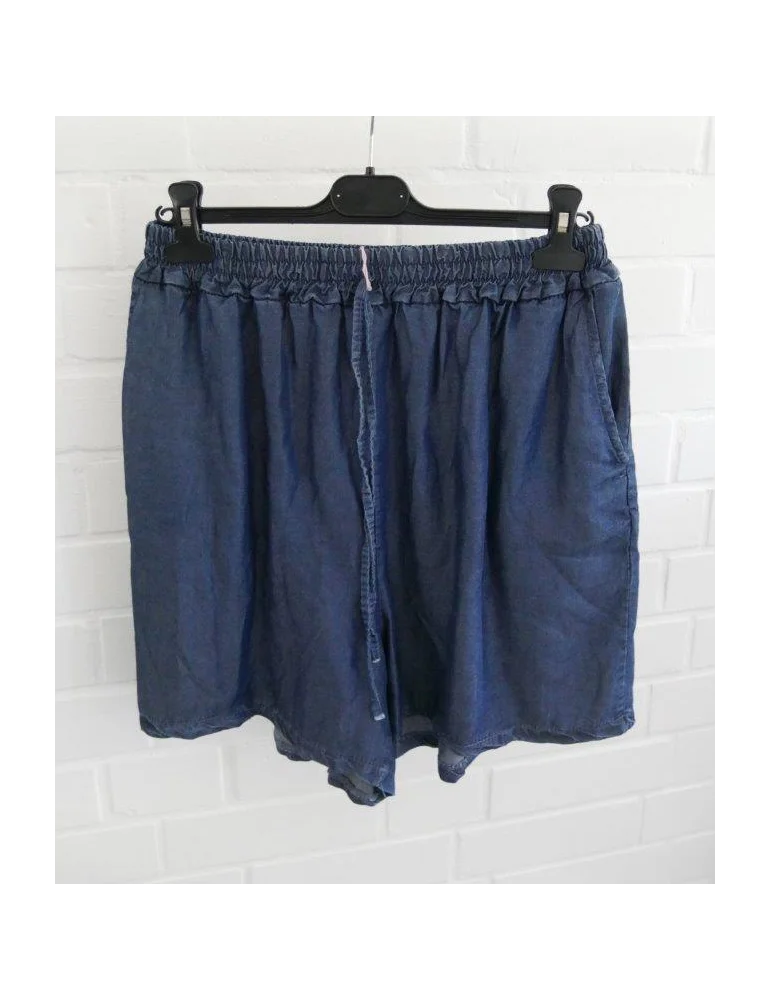 Kurze Lyocell Hose in der Farbe Jeans dunkel mit seitlichen Eingrifftaschen und Kordel im Gummibund