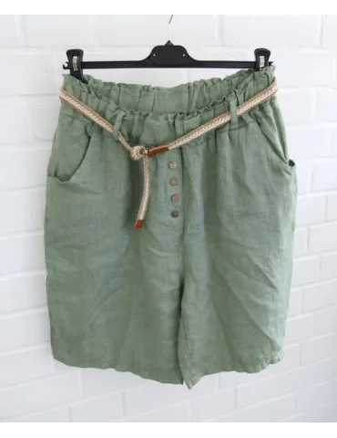 Olivgrüne Damen Bermuda aus Leinen mit Gürtel und kleinen Knöpfen