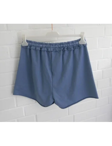 Rückansicht Blaue Damen Sweat-Shorts mit elastischem Bund und Kordelzug auf weißem Bügel
