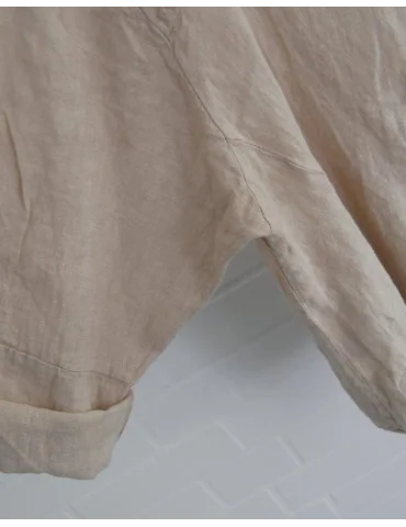 Nahaufnahme Ärmel des Leinen Blouson beige