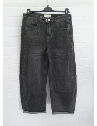 Grau gewaschene Barrel-Leg-Jeans für Damen mit umgekrempeltem Saum auf Bügel