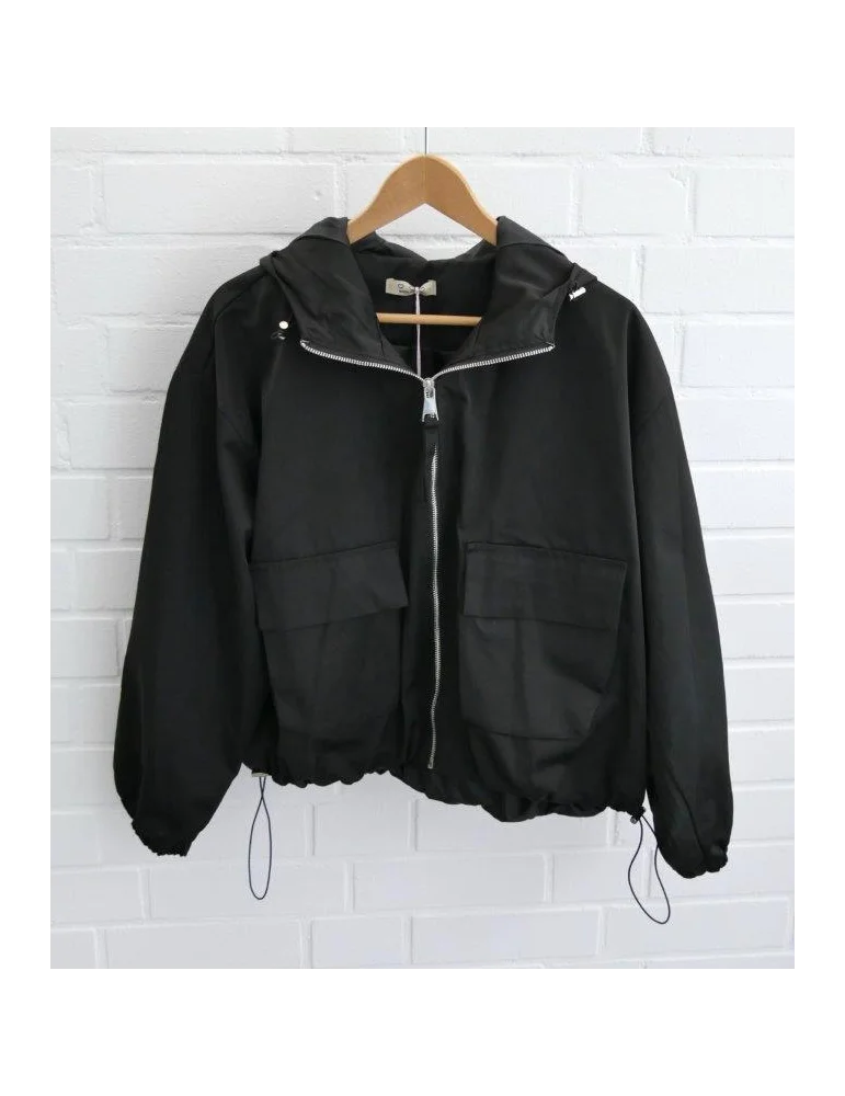 Schwarze Damen-Kapuzenjacke im Oversize-Schnitt mit großen Pattentaschen und Kordelzug