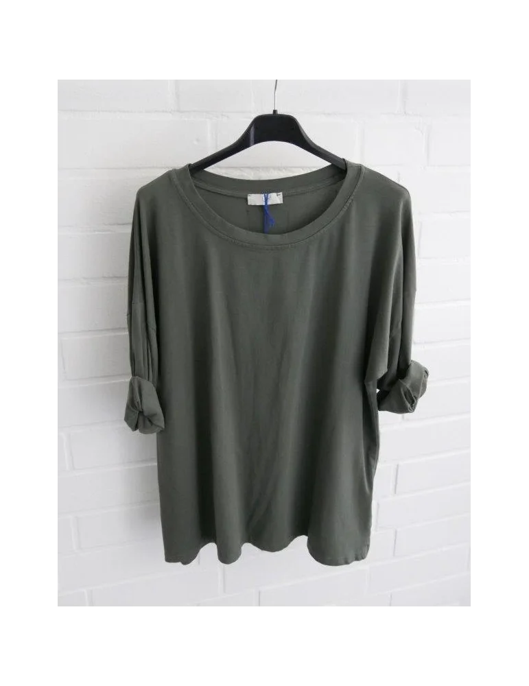 Olivgrünes Damen Oversize-Shirt mit Rundhalsausschnitt und hochgekrempelten Ärmeln