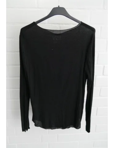Rückansicht Schwarzes Damen-Langarmshirt aus Modal und Kaschmir mit feiner Transparenz auf Bügel