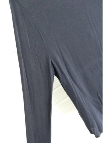 Nahuafnahme Ärmel dunkelblaues Modal Shirts
