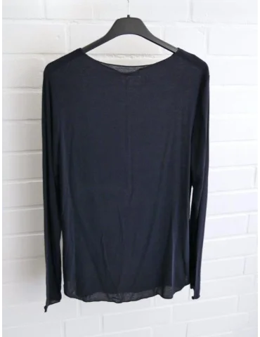 Rückansicht Dunkelblaues Damen-Langarmshirt aus Modal und Kaschmir mit feiner Transparenz auf Bügel