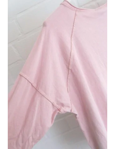 Nahaufnahme Ärmel des rosefarbenen Longsleeves