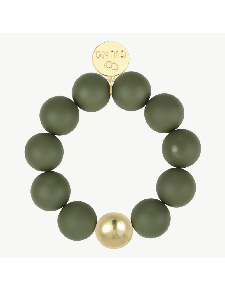 Armband mit olivgrünen, matten Kugeln und einer goldfarbenen Kugel