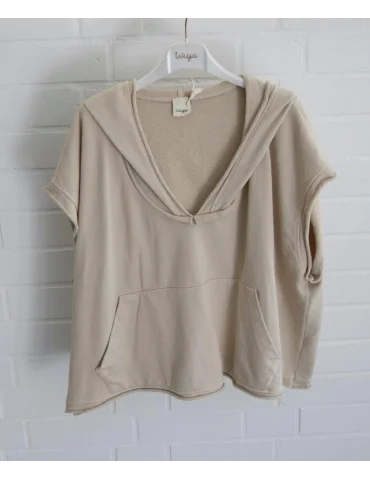 Hellbeigefarbener Kurzarm-Hoodie für Damen mit tiefem V-Ausschnitt und Kängurutasche auf Bügel