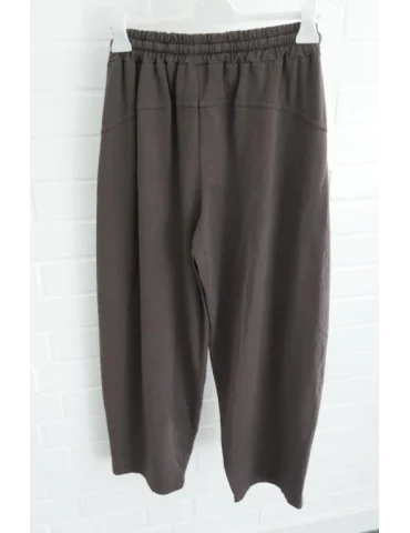 Rückansicht Dunkelbraune Damen-Sweatpants im weiten Barrel-Leg-Schnitt mit Kordelzug auf Bügel