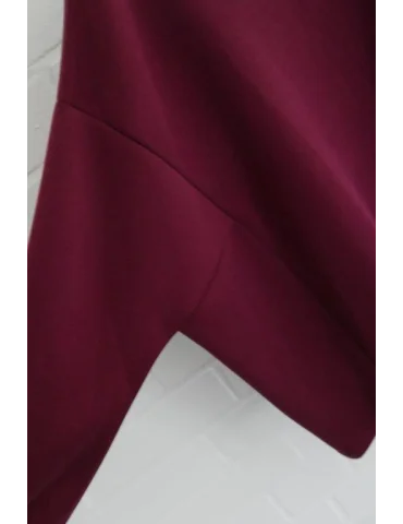 Nahaufnahme Ärmel des weinroten Scuba Pullover