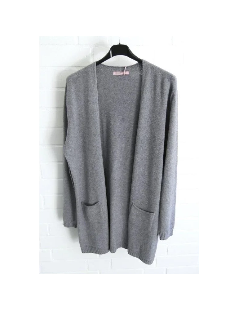 Langer beige-taupefarbener Strickcardigan ohne Verschlüsse mit zwei aufgesetzten Taschen