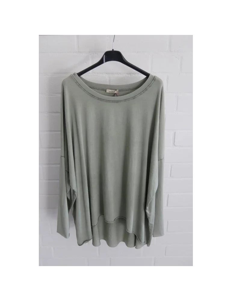 Hellolives Oversize Shirts für Damen auf Bügel vor weißer Wand