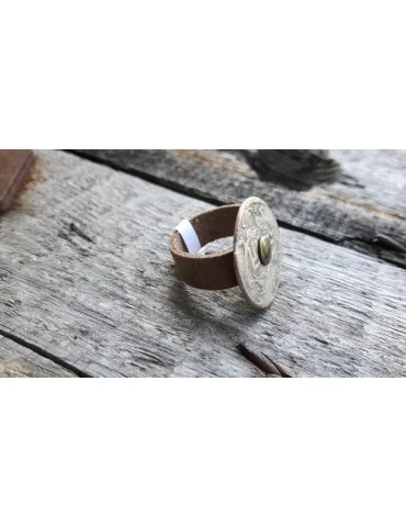 Ring Damenring Echtes Leder Metall Messing beige rund 12993