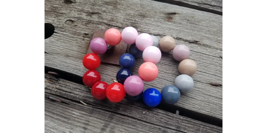 Wieder eingetroffen: Perlenarmbänder in vielen Designs!