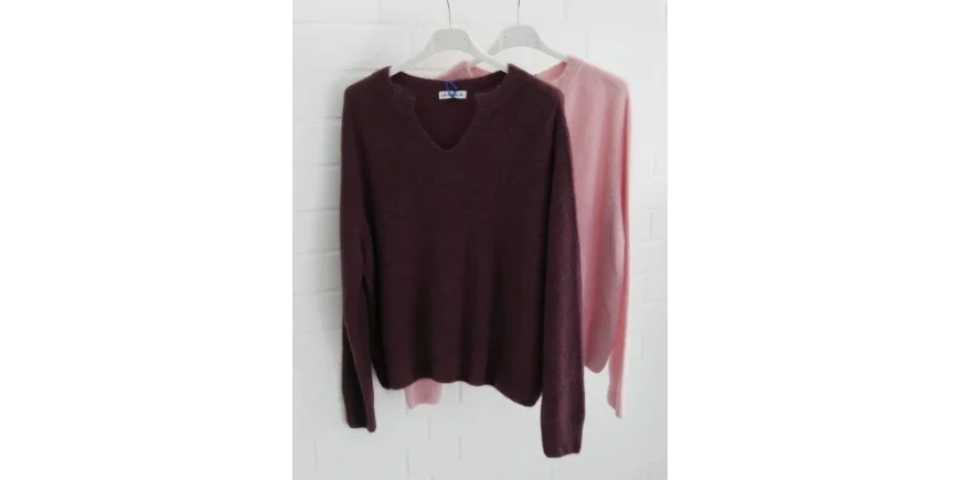 Kuschelige Pullover in soften Winterfarben