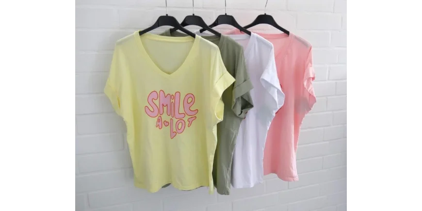 „SMILE A LOT“ T-Shirts: Gute Laune in Pastellfarben
