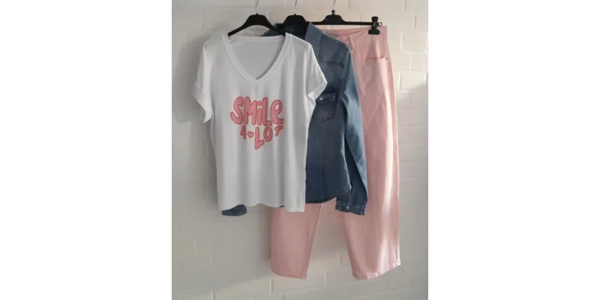Frischer Casual Look mit Smile Shirt & Jeans