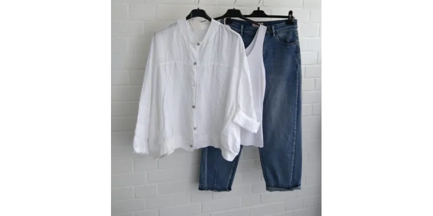 Leinen-Blouson und Denim: Der perfekte Sommerlook
