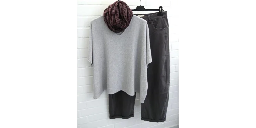 Lässiges Herbst-Set: Graues Strickshirt & Hose