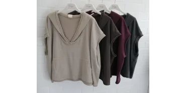 Sweat-Pullunder Hoodie: Gemütliche Layering-Trends