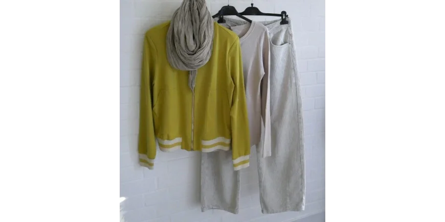 Frischer Casual-Look mit Jacke