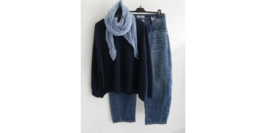 Lässiger Denim-Look: Barrel Jeans & Scuba-Sweatie
